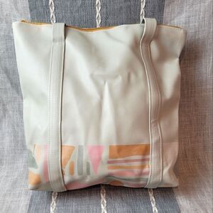 TALKING OUT OF TURN Zippered Tote